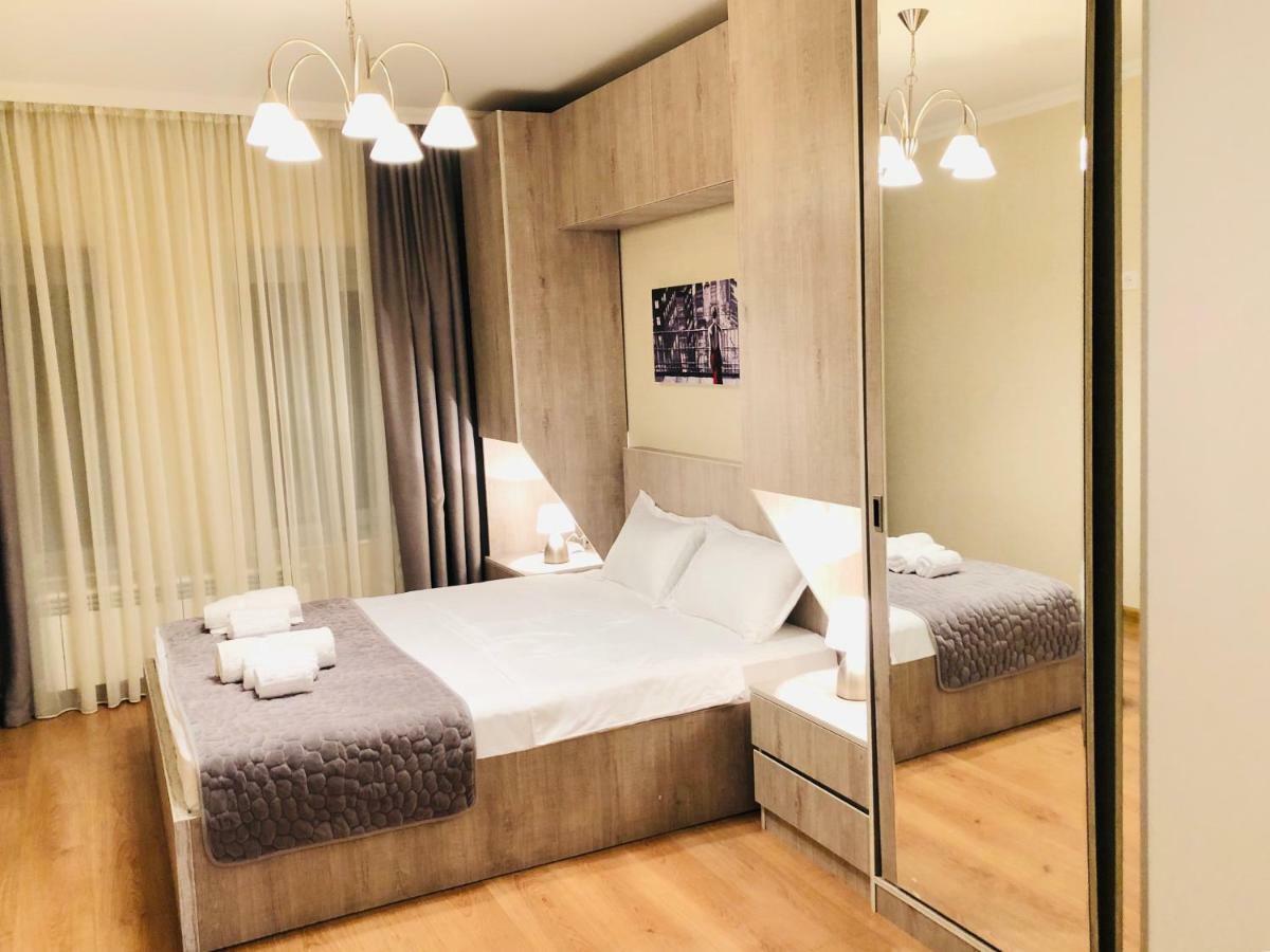 Tatishvili 18 Tbilisi Bagian luar foto